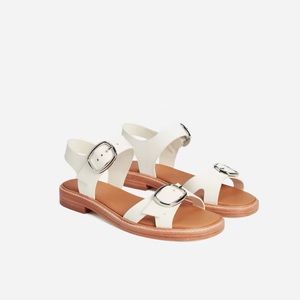 Everlane Twin buckle sandal in white NWOT